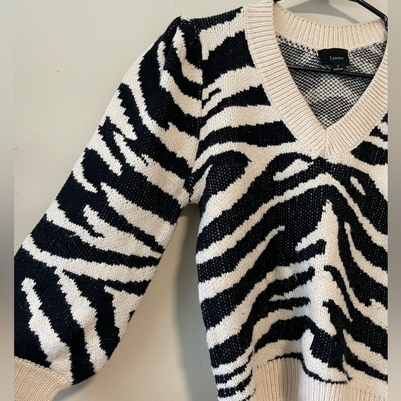 Zebra print sweater - Picture 3 of 7